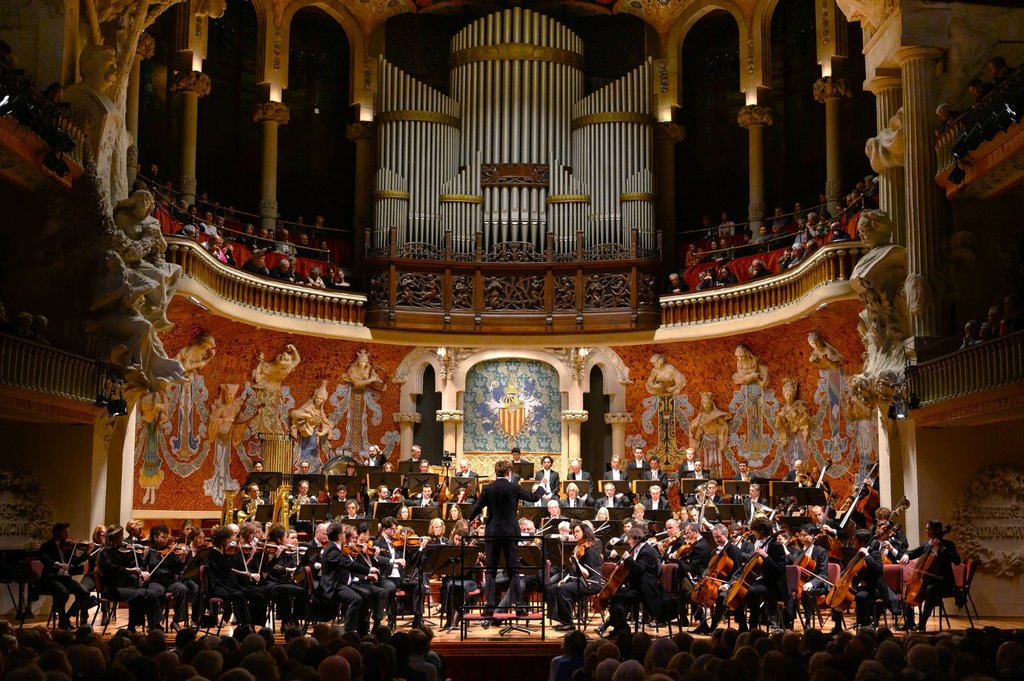 On tour to Barcelona: concert at the Palau de la Música conducted by Klaus Mäkelä, January 2025.