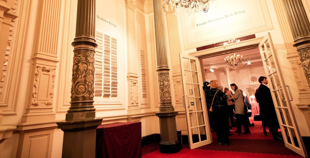 5. Uw bezoek BOVEN PAUZE - spiegelzaal Milagro Elstak - 2018-06-22 22.59.24 - 469A7388v