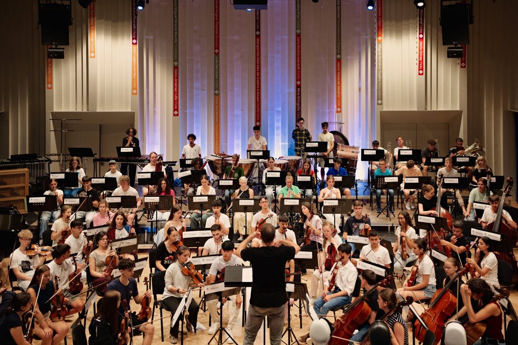 The moment everyone arrived at Akoesticum in Ede, rehearsals kicked off!