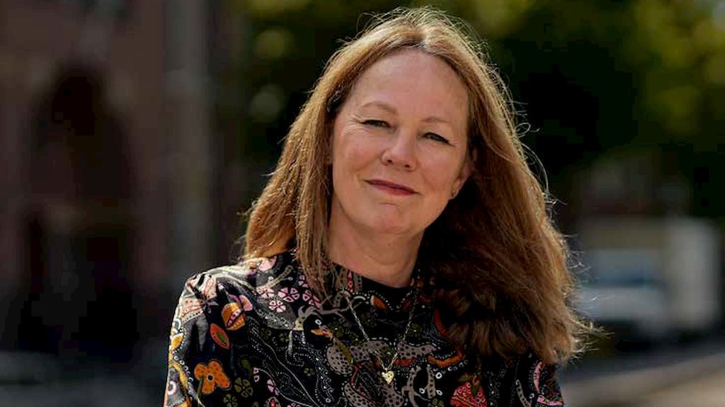 Nicole van Det - Senior managing director Accenture