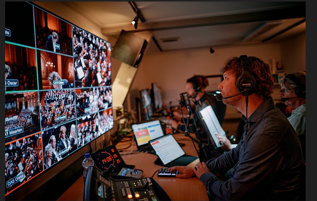 Regiekamer tijdens tv-opname, 2025