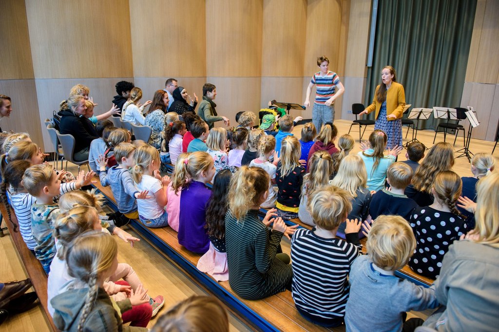 Schoolconcert Amsterdamzaal, Peter en de wolf -cr. Fokke van Saane